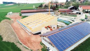 landwirtschaftliche Maschinenhalle mit Pultdach